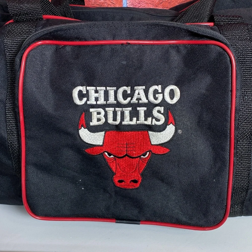 Vintage Chicago Bulls NBA Canvas‎ Duffle Gym Bag by Athletic Bag Company